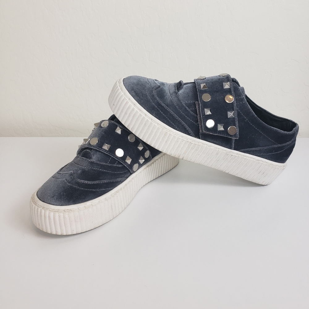 Shellys London grey platform studded sneakers sz 6